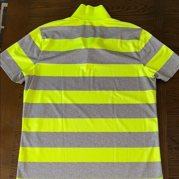 Like New Nike Neon Yellow and Gray Golf Polo Shirt - Picture 4 of 4